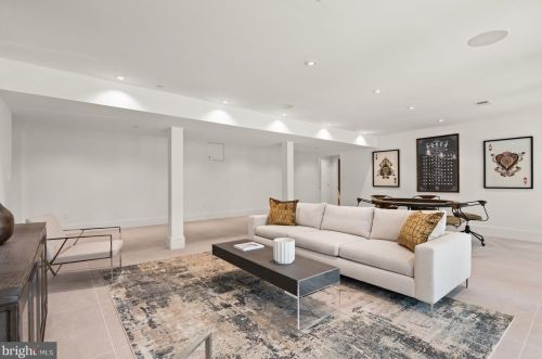 2838 Chesterfield Pl, Washington DC  20008-1015 exterior