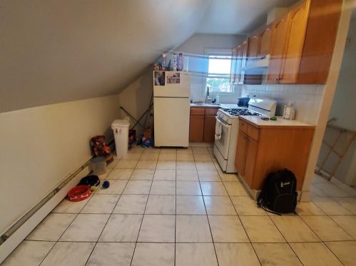 272 Smith St, Providence RI 02911-3307 exterior