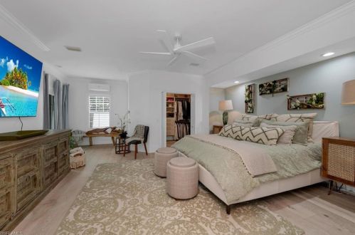 1243 12 Ave, Naples FL 34120-3453 exterior