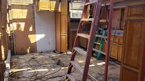 132 Annette Ave, Woonsocket RI  02895-3902 exterior