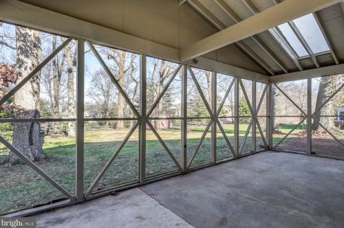 3075 Essex Pl, Lancaster PA  17601-1612 exterior