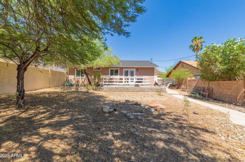 1329 Cholla St, Phoenix AZ 85029-3801 exterior