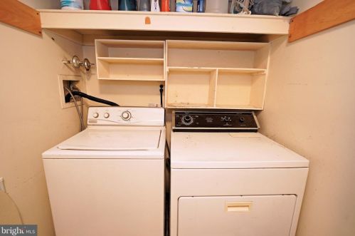 46 Lehavre Ct, Trenton NJ  08619-4723 exterior