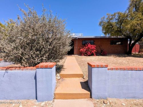 611 Seneca St, Tucson AZ  85705-8943 exterior