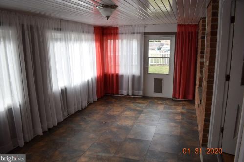 471 Grant Dr, Hanover PA 17331-1431 exterior