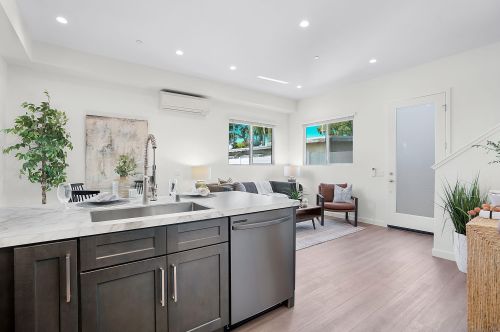 4111 Clairemont Mesa Blvd, San Diego CA  92117-2719 exterior