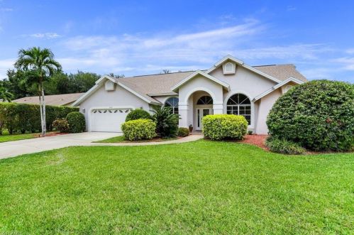 9967 Boca Ave, Naples, FL 34109-7303