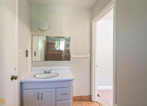 183 Hemphill School Rd, Atlanta GA 30331-1623 exterior