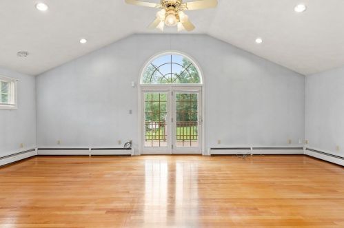 183 Appleton St, North Andover MA 01845-3119 exterior