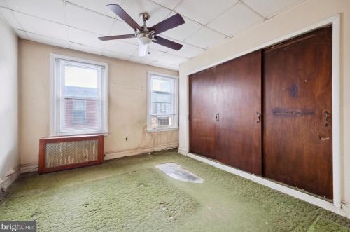 1644 Hicks St, Philadelphia PA 19146-4821 exterior