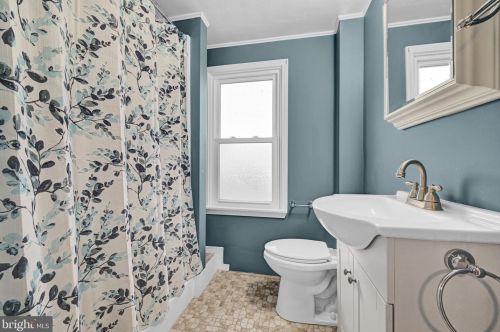 987 Baltimore St, Hanover PA  17331-4413 exterior