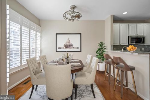 5121 Gardner Dr, Alexandria VA  22304-7734 exterior