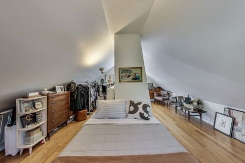 1915 Roscoe St, Chicago IL 60618-5236 exterior