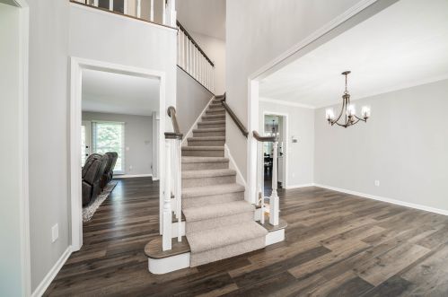 2754 Glenalmond Dr, Kalamazoo, MI 49024-7870