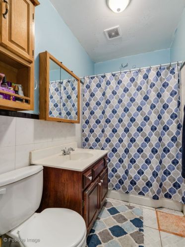 5011 Lawndale Ave, Chicago IL 60803-4219 exterior