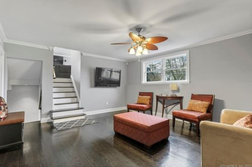 40 Easton Rd, Westport CT 06880-2215 exterior