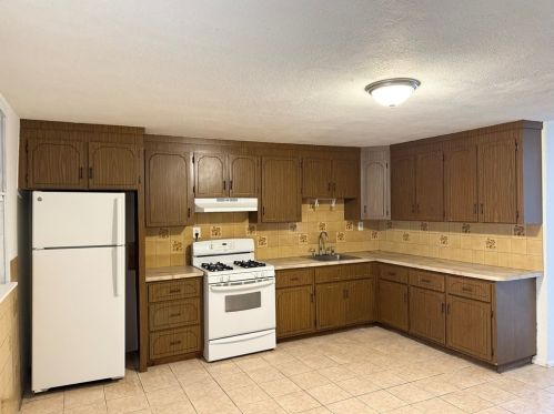 165 Bennington St, Boston MA exterior