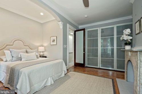 1406 Swann St, Washington DC  20009-3904 exterior