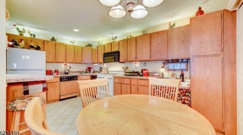 2901 Lindsley Rd, Bridgewater NJ 08807-3510 exterior