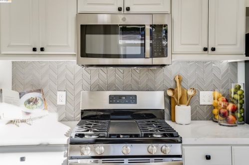 1817 Ward St, Berkeley CA 94705-1111 exterior