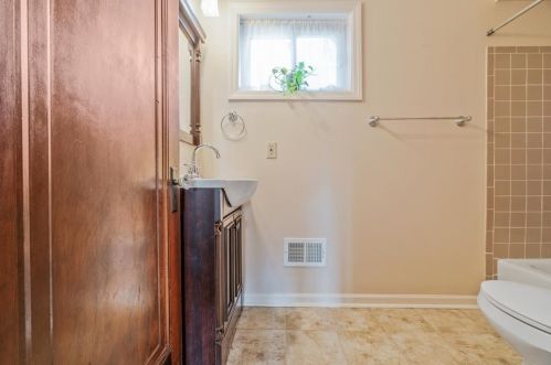 1835 Wittmer St, Pittsburgh PA 15212-1631 exterior