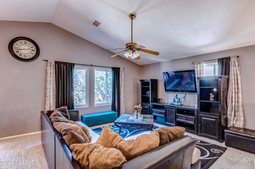 8239 Midnight Way, Tucson AZ 85741-1250 exterior