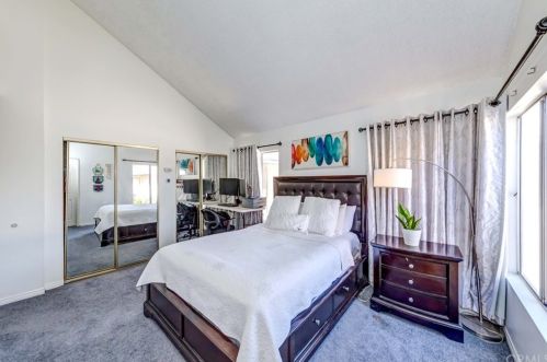 8636 Ramona St, Bellflower CA 90706-6320 exterior