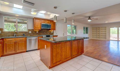 5048 Placita Del Lazo, Tucson AZ  85750-1529 exterior