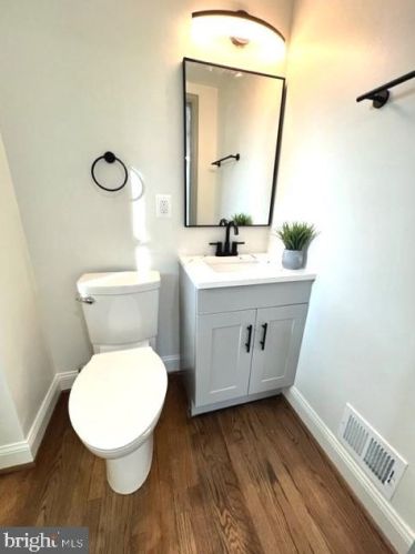 3101 Memorial St, Alexandria VA 22306-1542 exterior