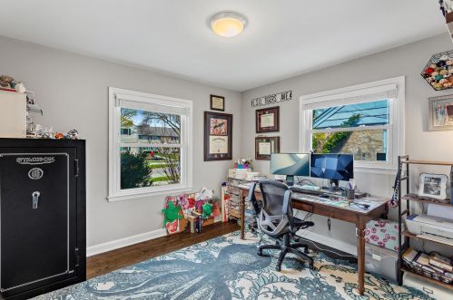 4850 Santa Monica Blvd, Milwaukee WI 53217-4618 exterior