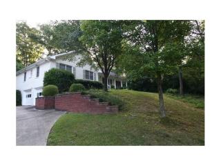745 Island Dr, Atlanta GA  30327-4619 exterior