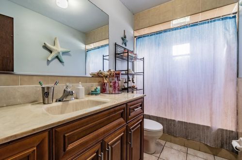 3804 Crawford St, Tampa FL 33614-3965 exterior