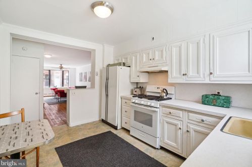 1127 Daly St, Philadelphia PA  19148-3018 exterior