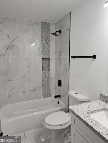 3584 Collier Dr, Atlanta GA  30331-1530 exterior