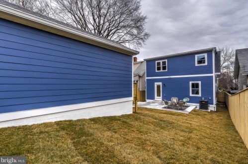 2718 17th St, Washington DC 20003-3123 exterior