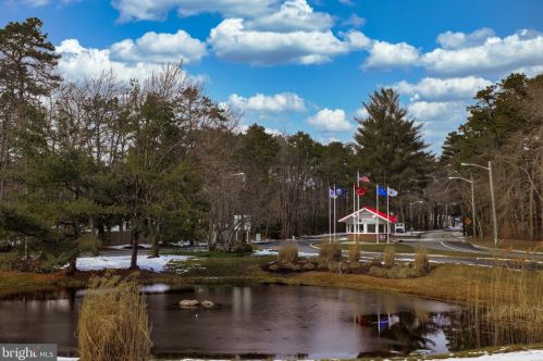 84 Warwick Way, Southampton NJ 08088-1122 exterior