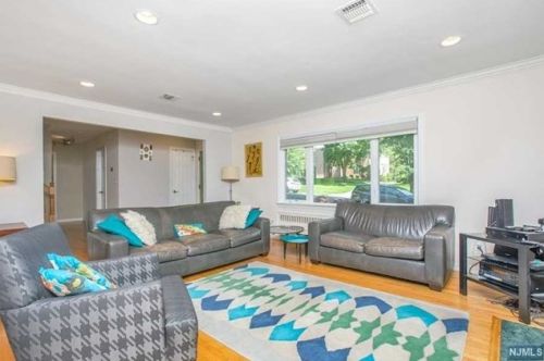 31 Northwood Ave, Demarest NJ  07627-1610 exterior