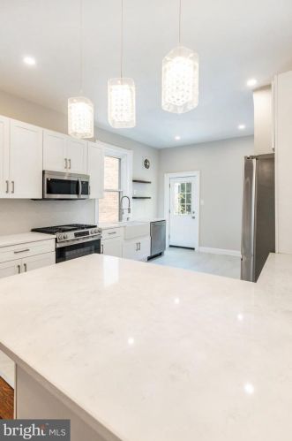 5132 12 St, Philadelphia PA 19123-1103 exterior