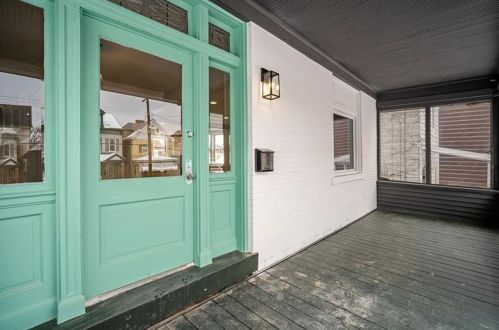 3422 Gass Ave, Pittsburgh, PA 15212-2240