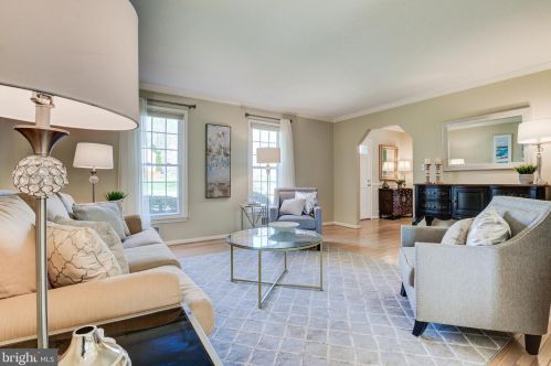 16616 Cutlass Dr, Rockville MD 20853-1332 exterior