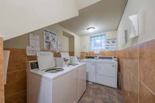 5511 Kenmore Ave, Chicago IL  60640-1592 exterior