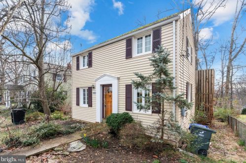 5126 11th St, Arlington, VA 22205-2521