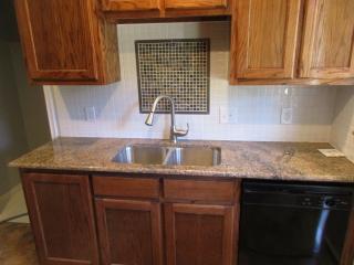 6465 Ravendale Ln, Dallas TX  75214-2402 exterior