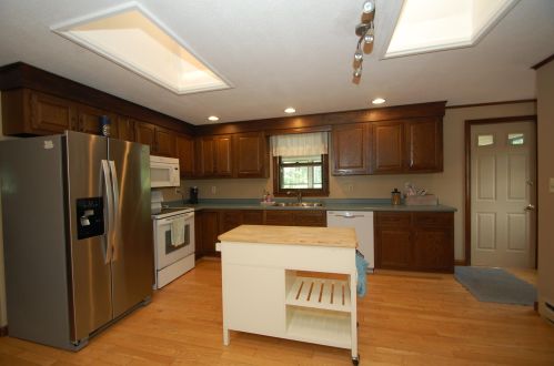 374 Mountain Rd, Concord, NH 03301-6904