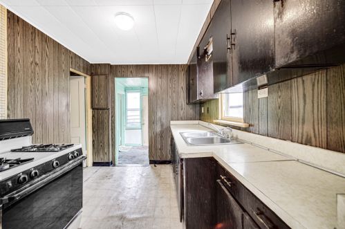 1238 109 Pl, Chicago IL 60655-4001 exterior