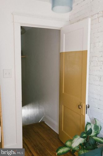 460 New Dorwart St, Lancaster PA 17603-5220 exterior