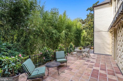 2852 Albemarle St, Washington DC 20008-2134 exterior