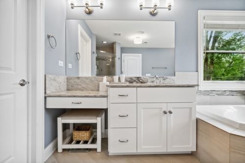 670 Bryan St, Elmhurst IL 60126-4342 exterior