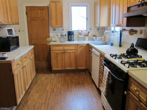 108 Lexington Ave, Maplewood NJ  07040-3206 exterior