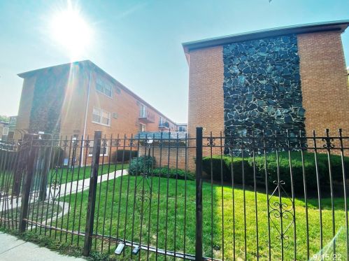 1723 Touhy Ave, Chicago, IL 60626-2432